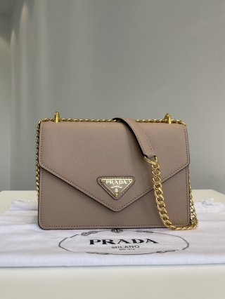 Prada Prada