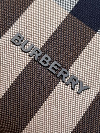 Burberry Burberry