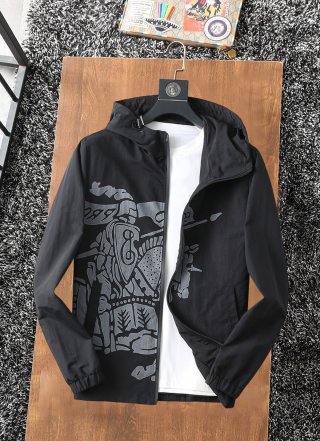 Hoodies & Sweatshirts