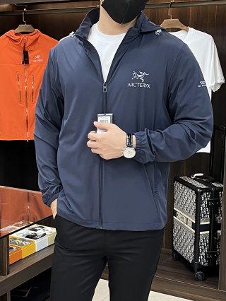 Hoodies & Sweatshirts Hoodies & Sweatshirts