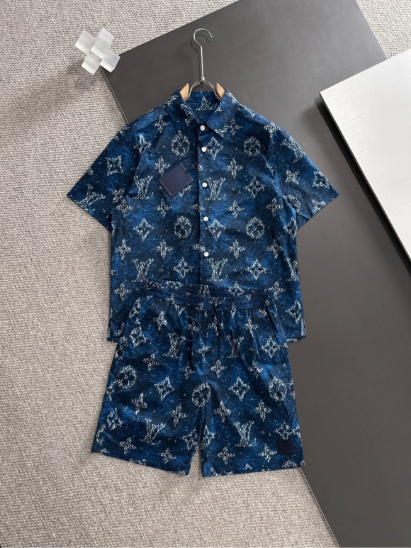 Leisure suit Leisure suit