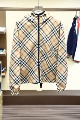 Hoodies & Sweatshirts Hoodies & Sweatshirts