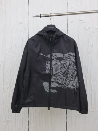 Hoodies & Sweatshirts