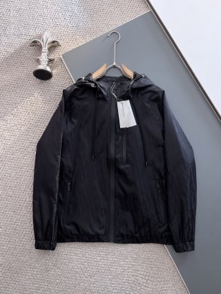 Hoodies & Sweatshirts Hoodies & Sweatshirts