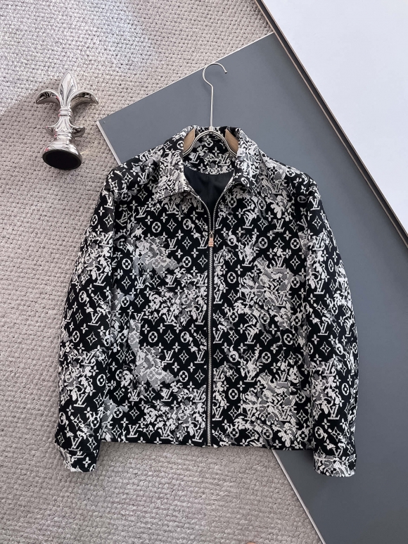 Coats & Jackets Coats & Jackets