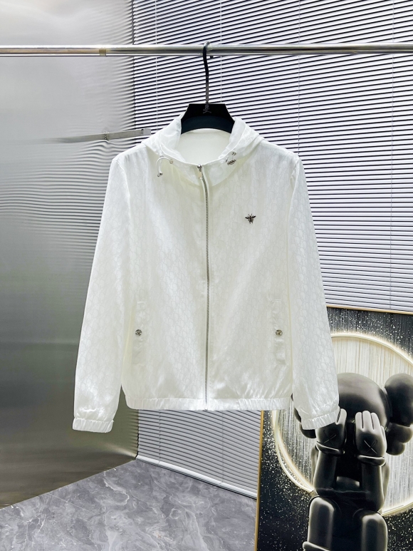 Hoodies & Sweatshirts Hoodies & Sweatshirts