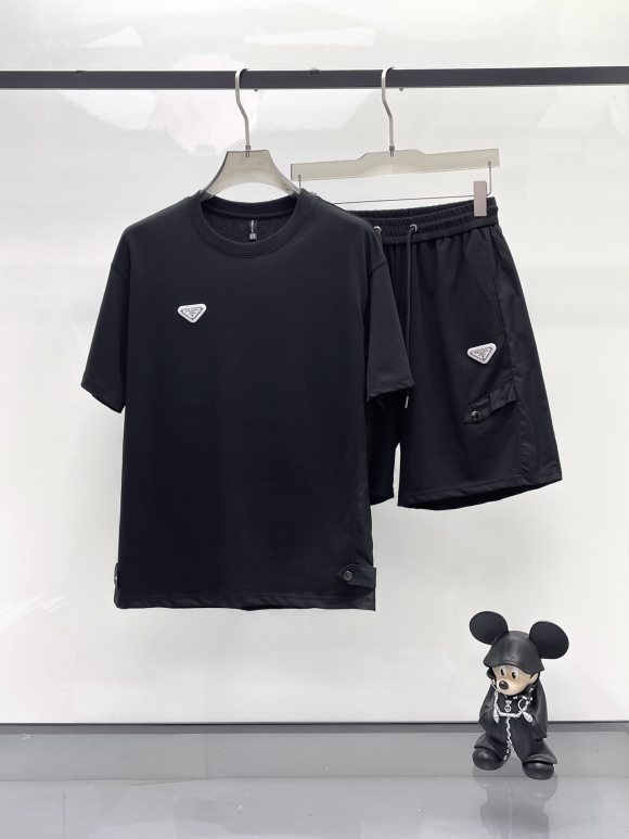 Leisure suit Leisure suit