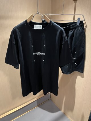 Leisure suit Leisure suit