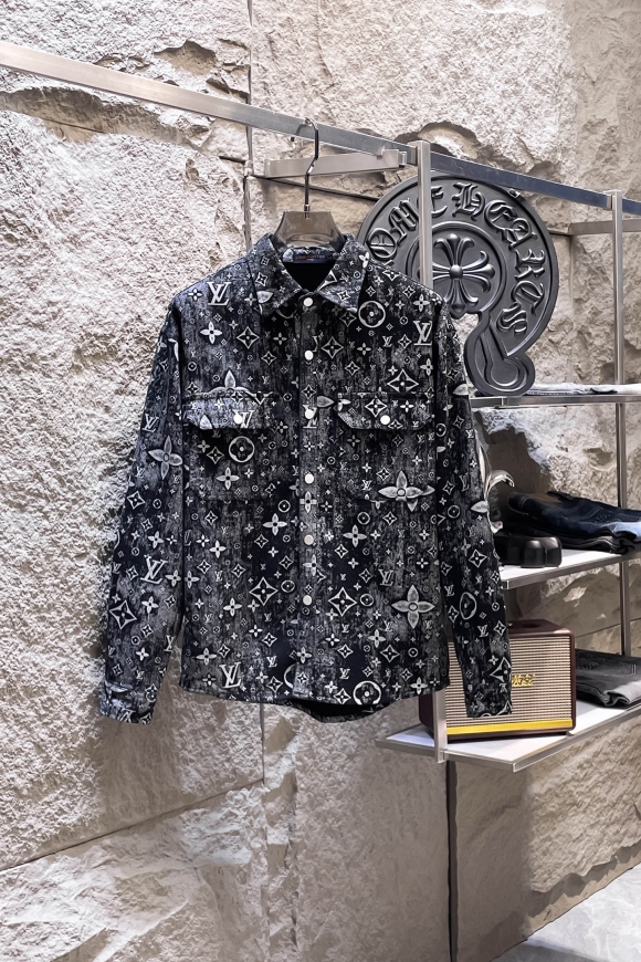 Coats & Jackets Coats & Jackets