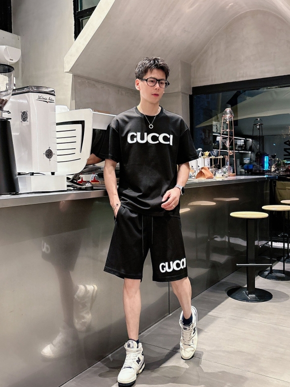 Leisure suit Leisure suit