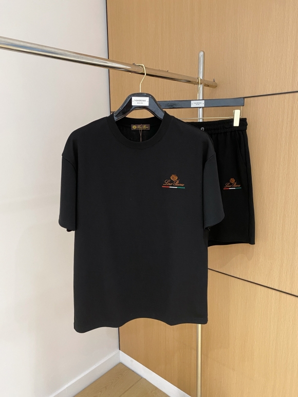 Leisure suit Leisure suit