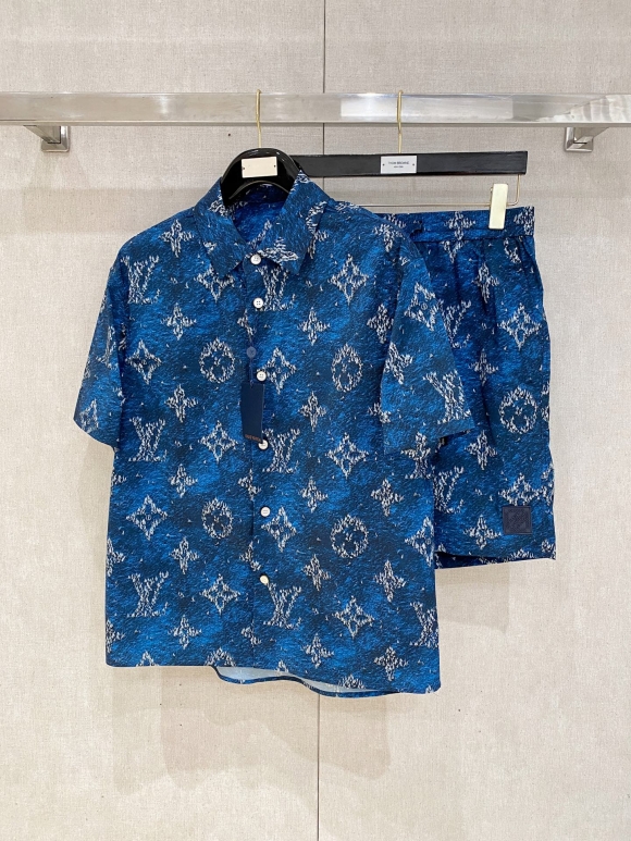 Leisure suit Leisure suit