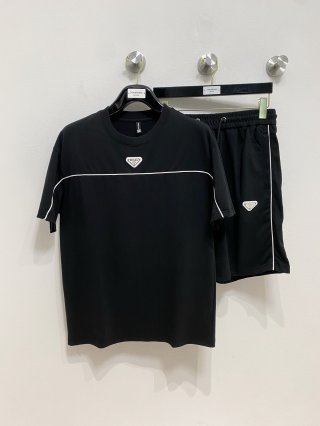 Leisure suit Leisure suit