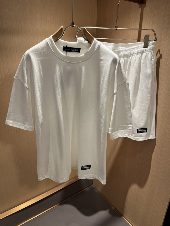 Leisure suit Leisure suit