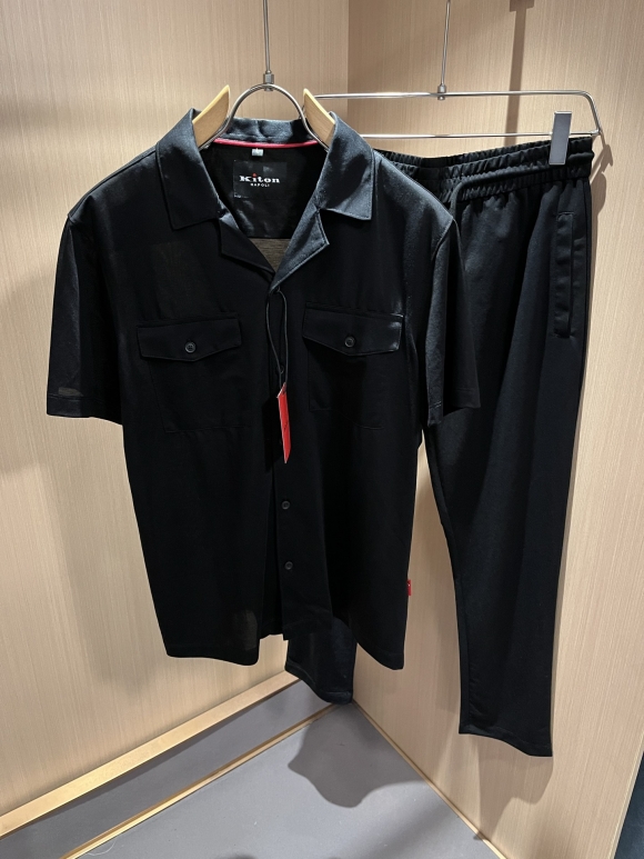 Leisure suit Leisure suit