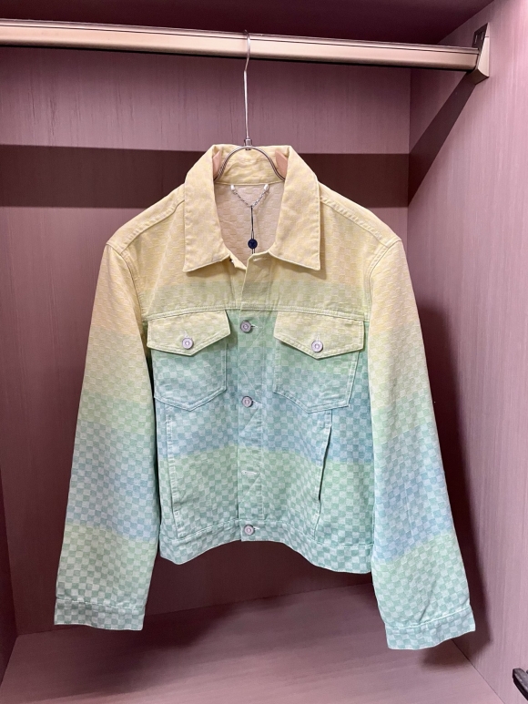 Coats & Jackets Coats & Jackets