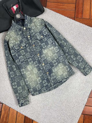 Coats & Jackets Coats & Jackets