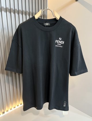 Leisure suit Leisure suit