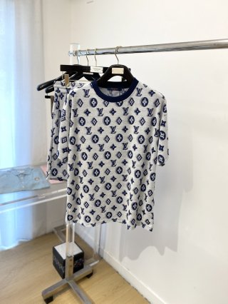 Leisure suit Leisure suit