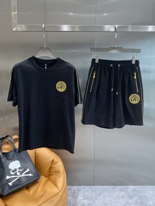 Leisure suit Leisure suit