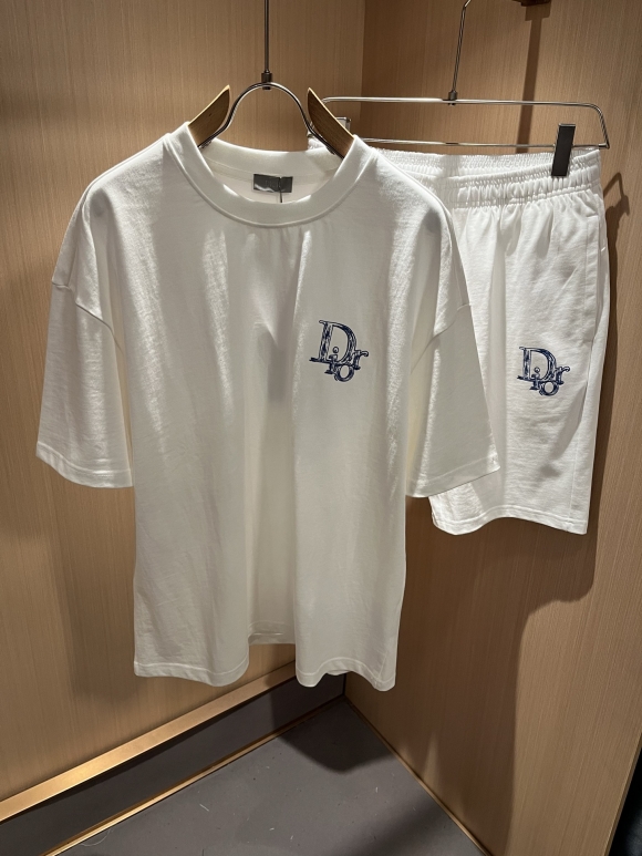 Leisure suit Leisure suit