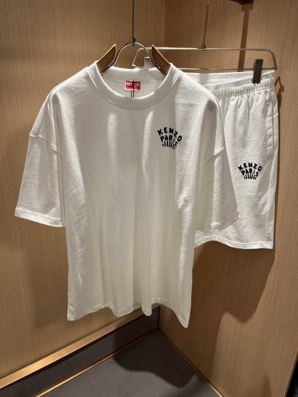 Leisure suit Leisure suit