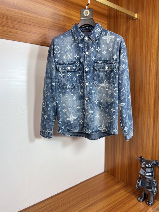 Coats & Jackets Coats & Jackets