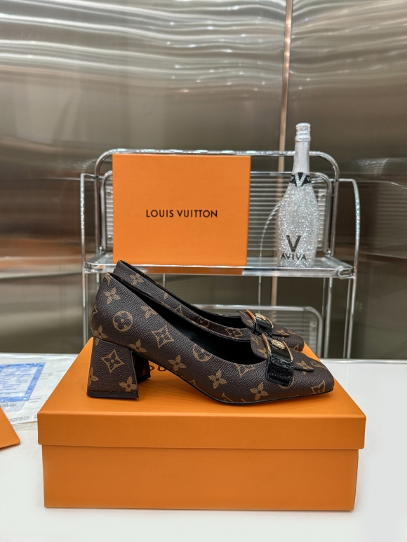 Womens shoes collection Womens shoes collection