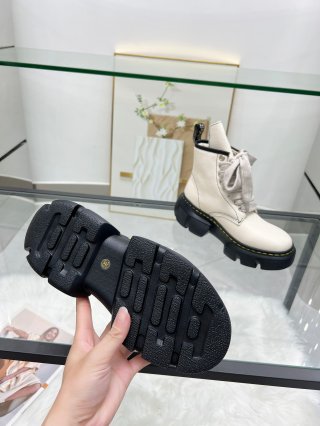 Womens shoes collection Womens shoes collection