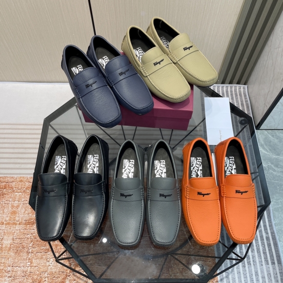 FerragamoSHOES