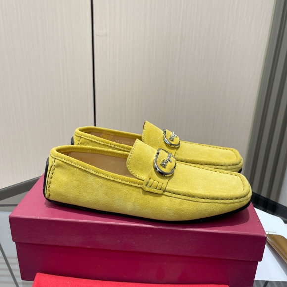 FerragamoSHOES