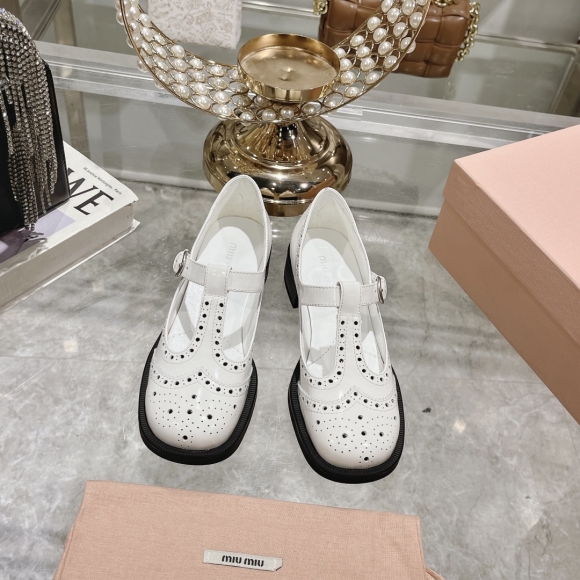 Womens shoes collection Womens shoes collection