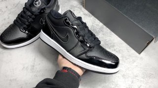 AirJordan1LowSHOES