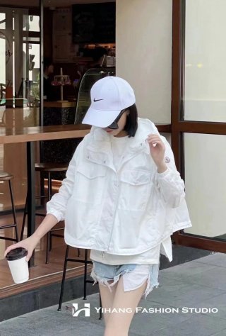 Coats & Jackets Coats & Jackets