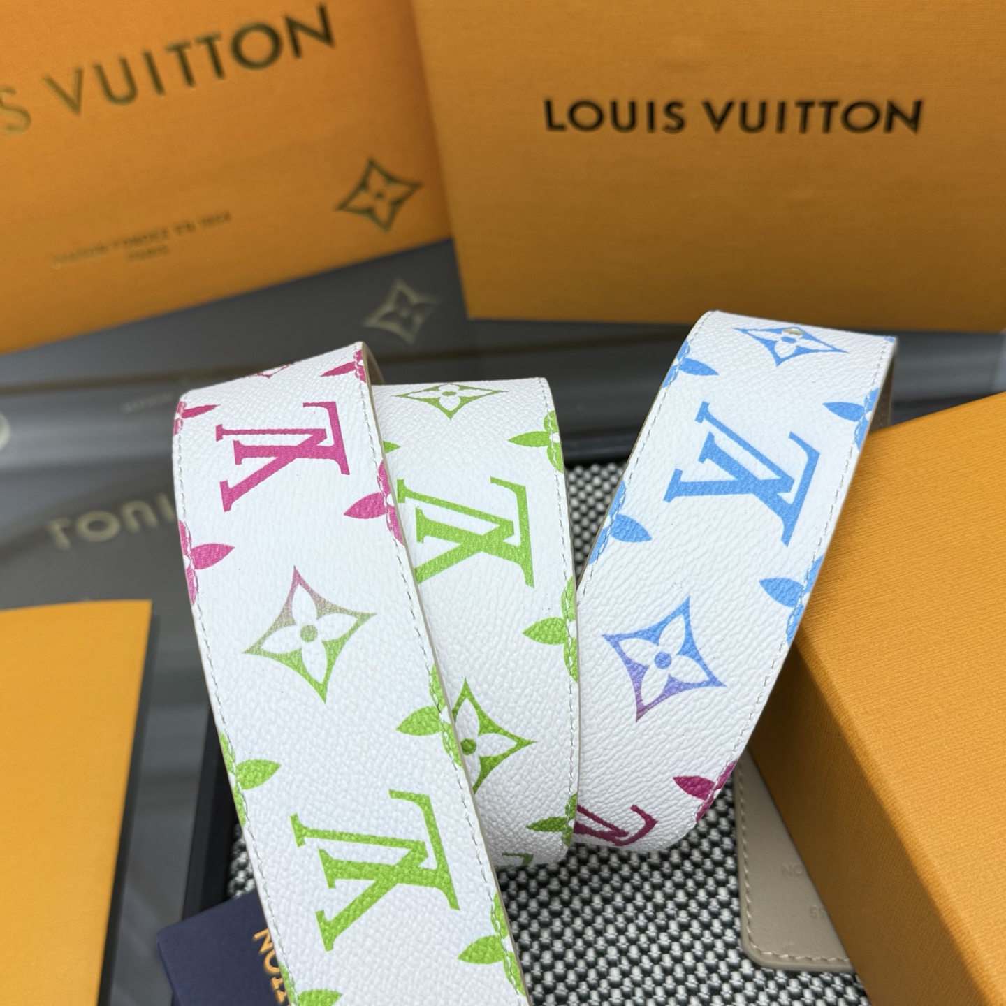 LV-Belts