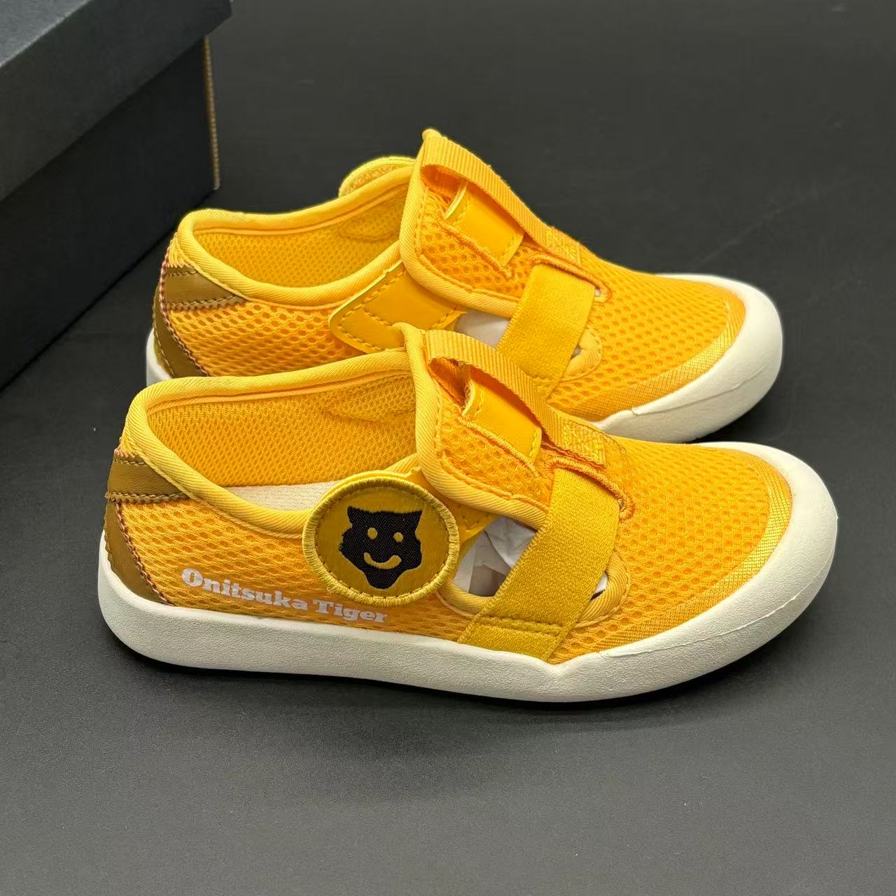 kids shoes