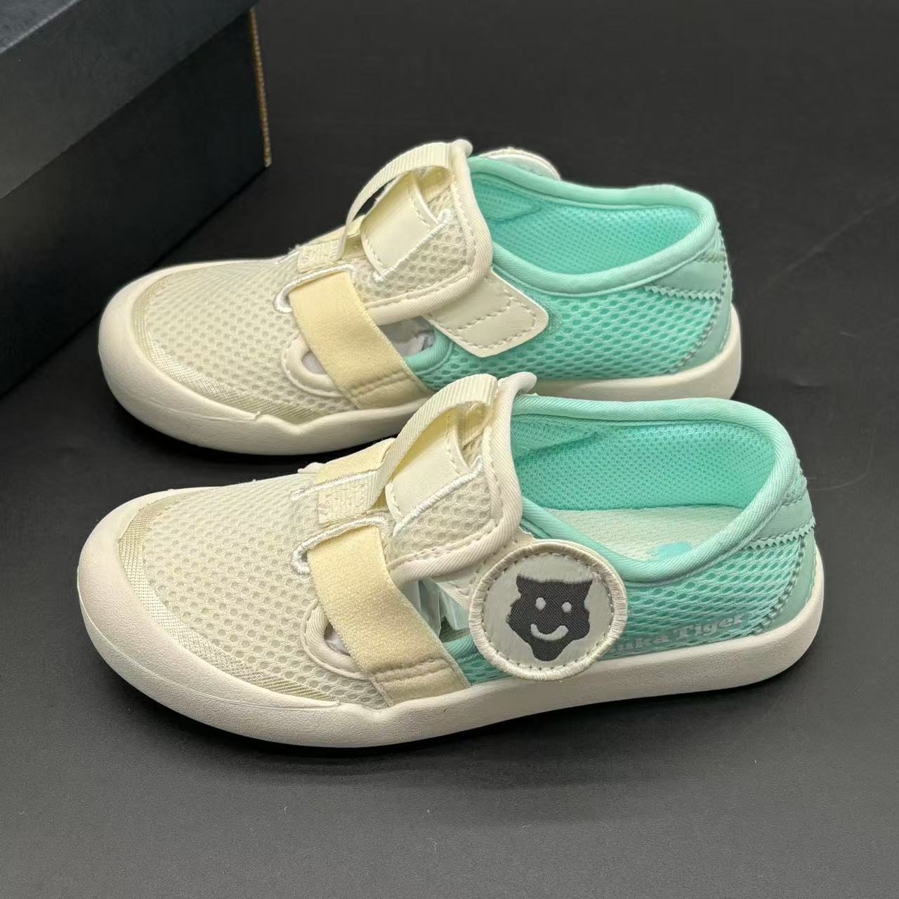 kids shoes
