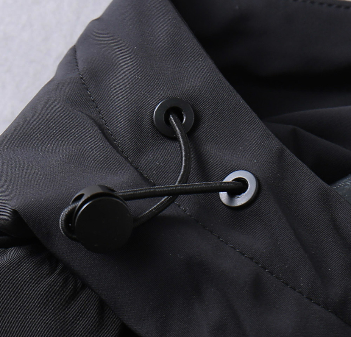 Hoodies & Sweatshirts