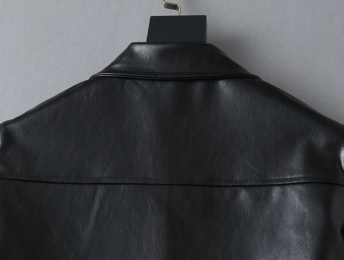 Hoodies & Sweatshirts