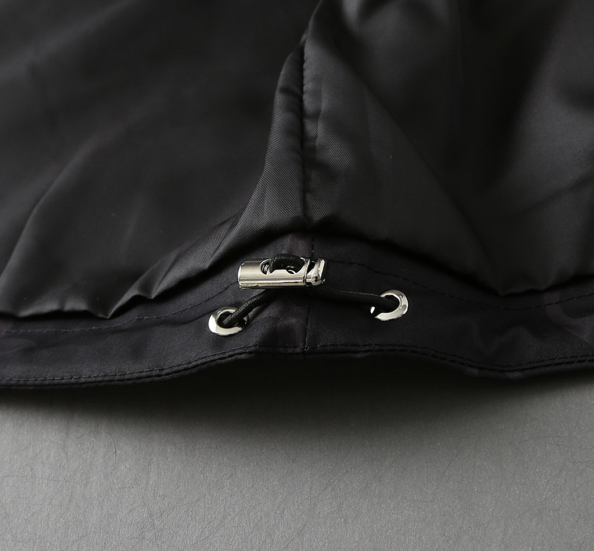 Hoodies & Sweatshirts