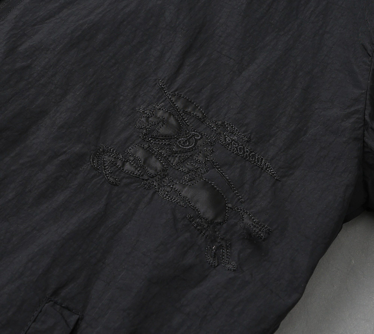 Hoodies & Sweatshirts