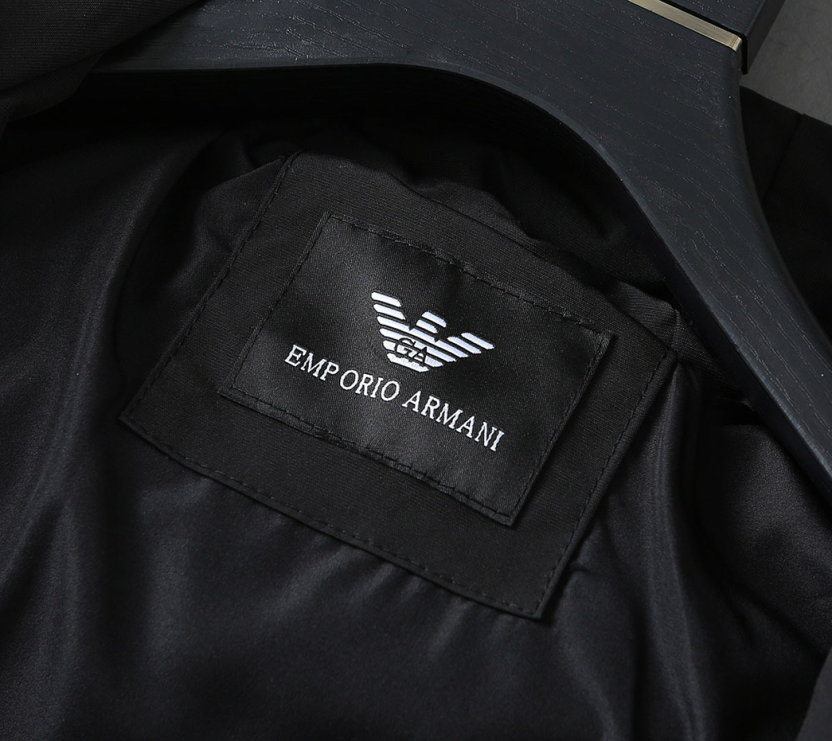 Hoodies & Sweatshirts