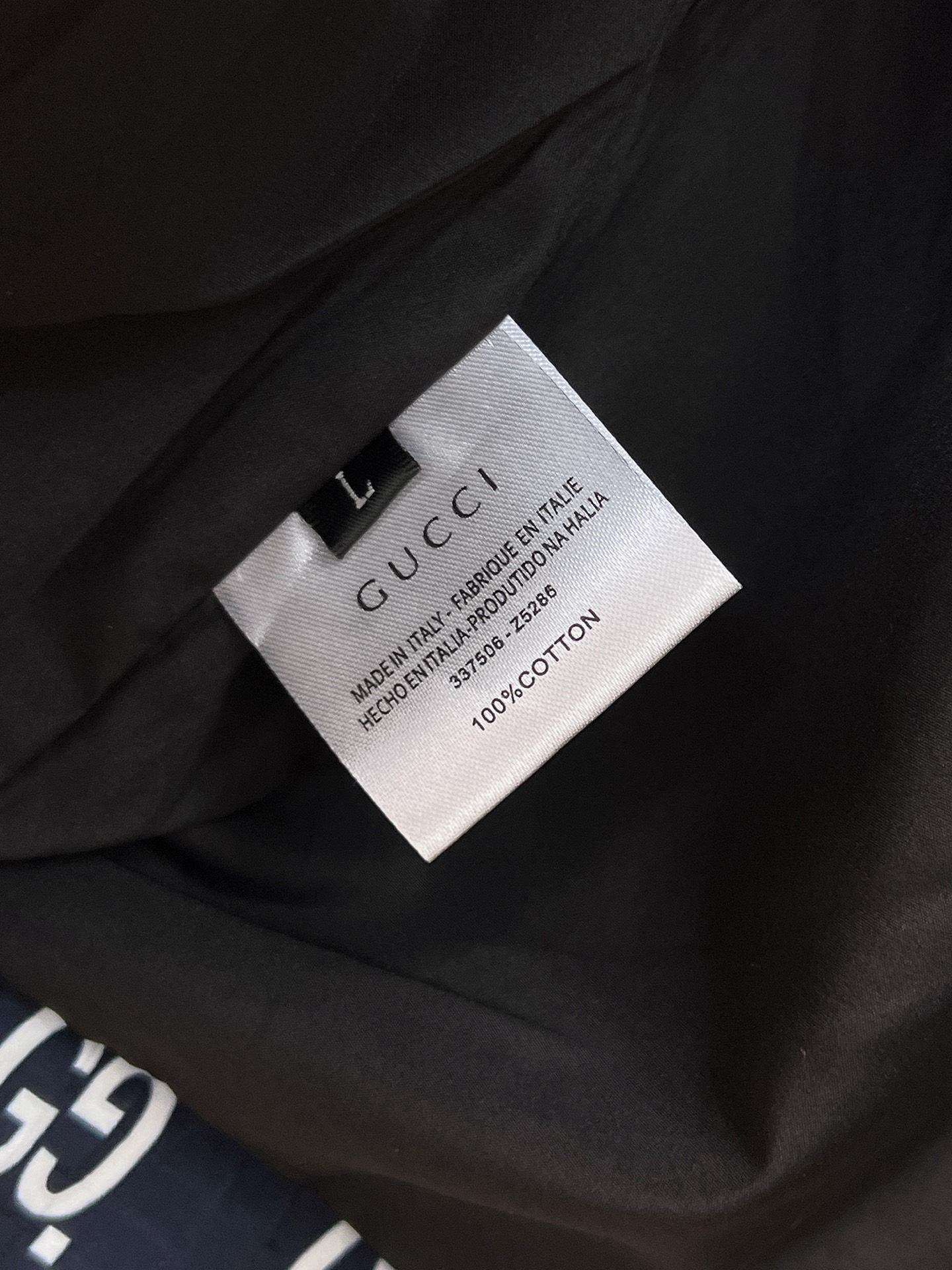 Hoodies & Sweatshirts