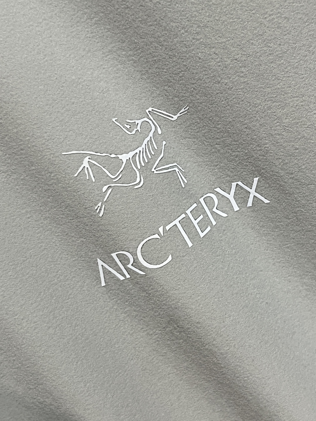 Hoodies & Sweatshirts