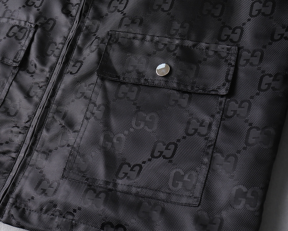 Hoodies & Sweatshirts