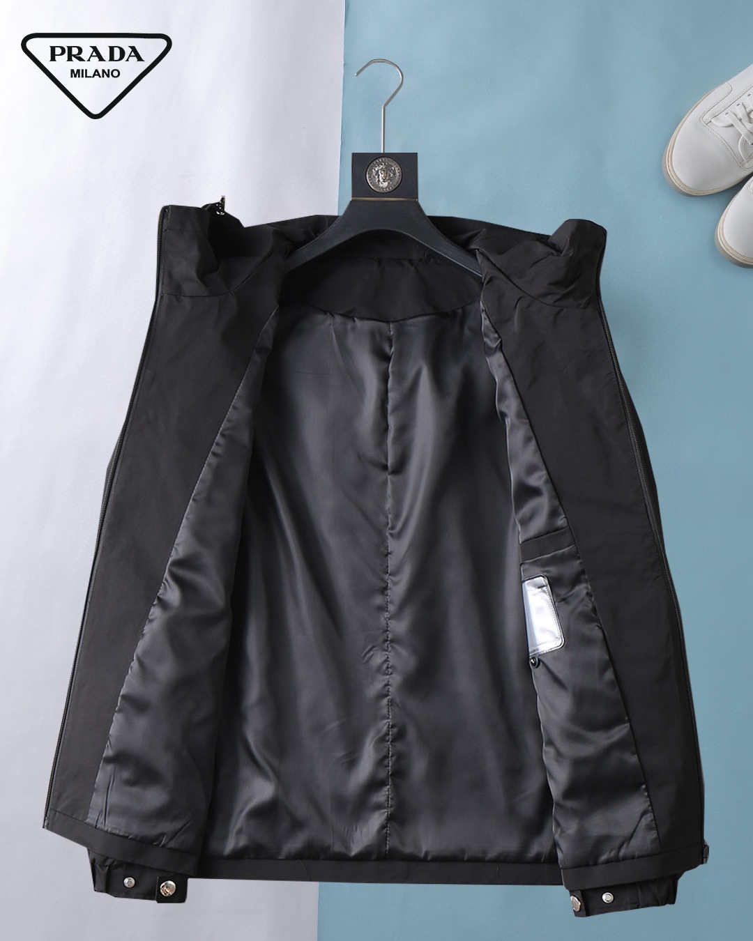 Hoodies & Sweatshirts