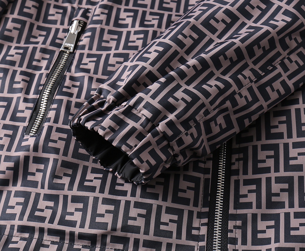 Hoodies & Sweatshirts