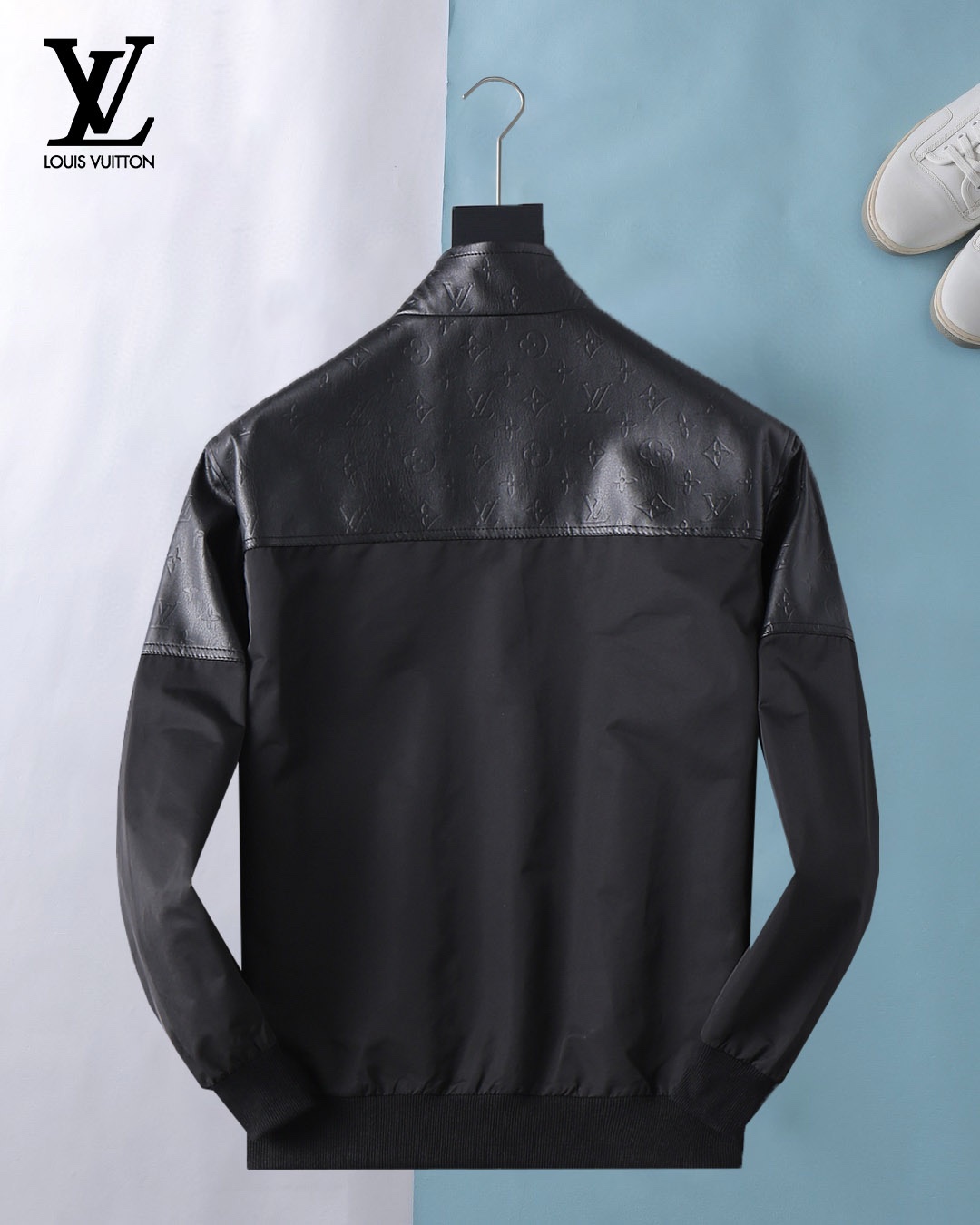 Hoodies & Sweatshirts