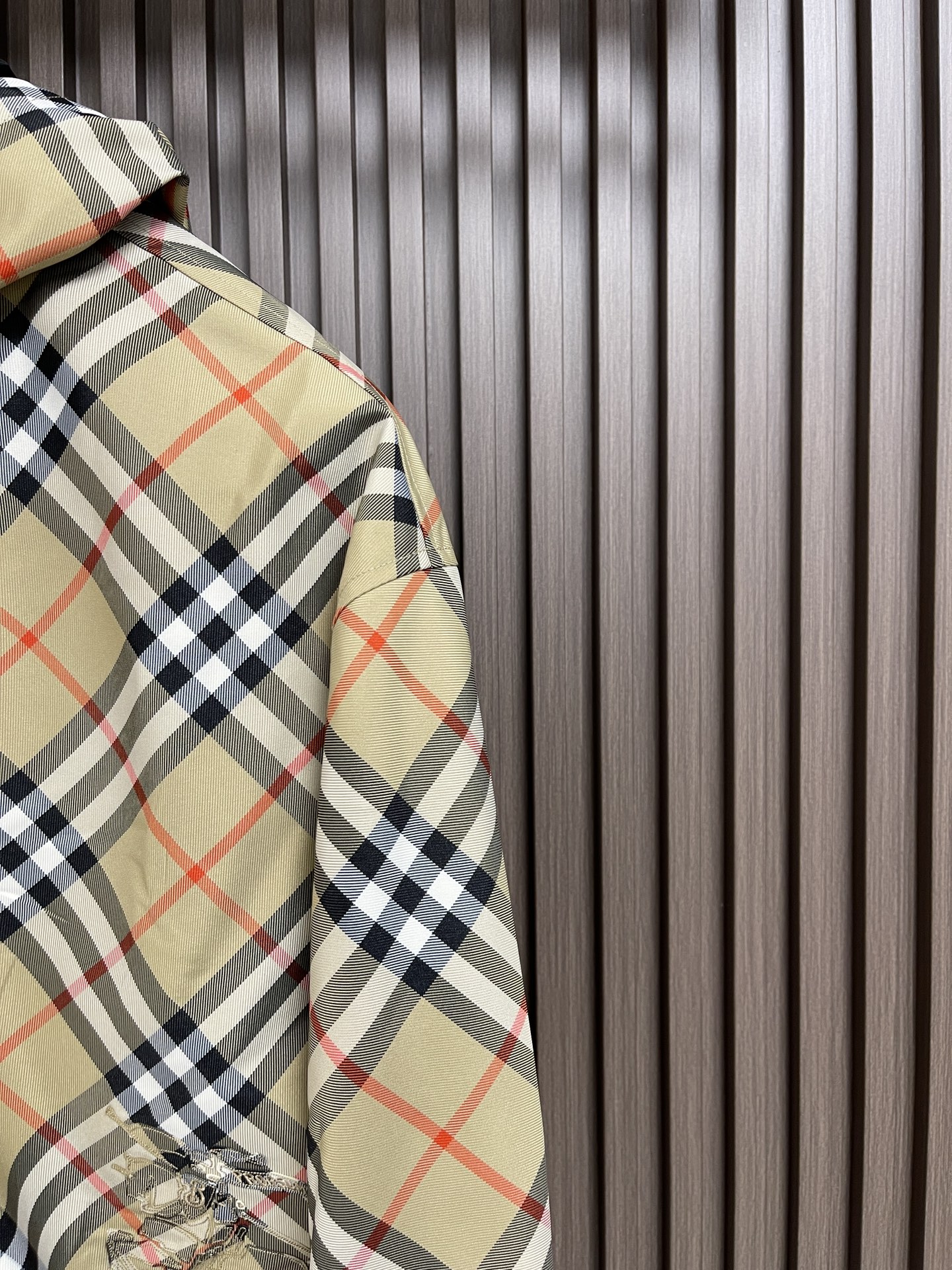 Hoodies & Sweatshirts