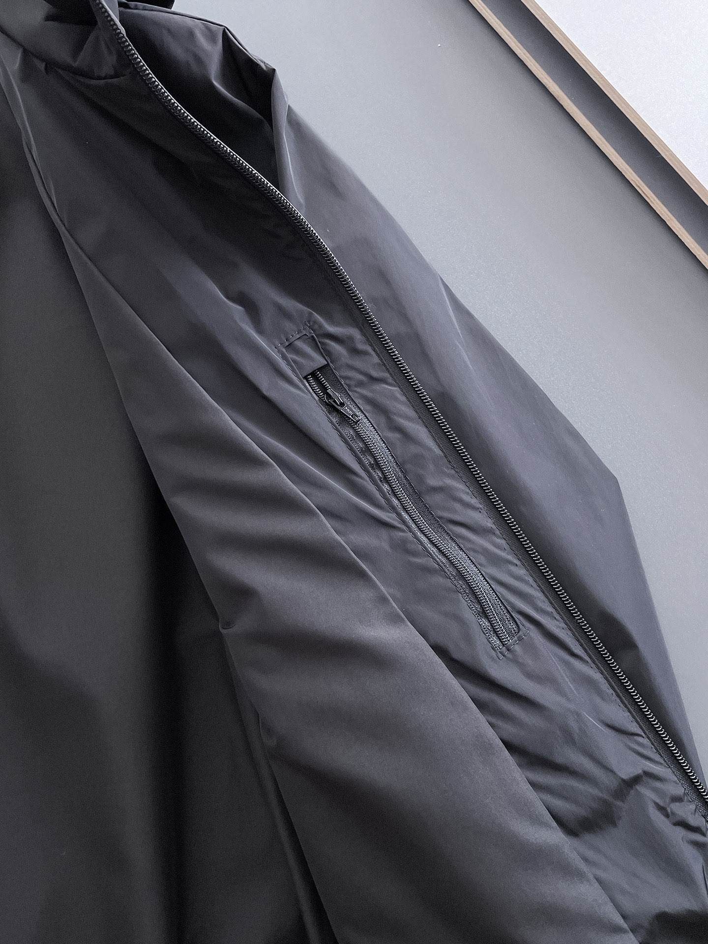 Hoodies & Sweatshirts